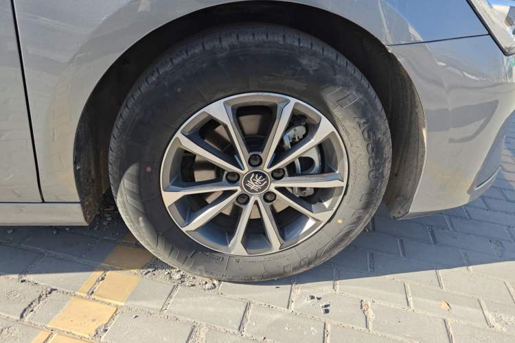 Used BYD Qin PLUS 2024 HONOR Edition DM-i 55KM Leading Model
