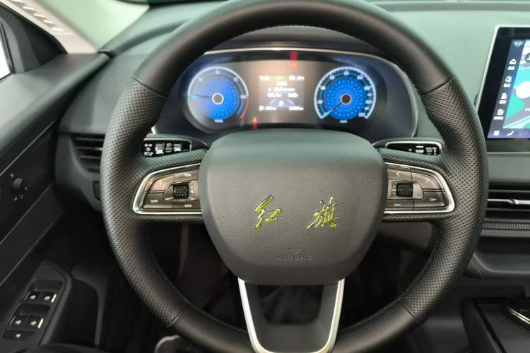 Used Hongqi E-QM5 2022 431 km Charge & Enjoy Edition
