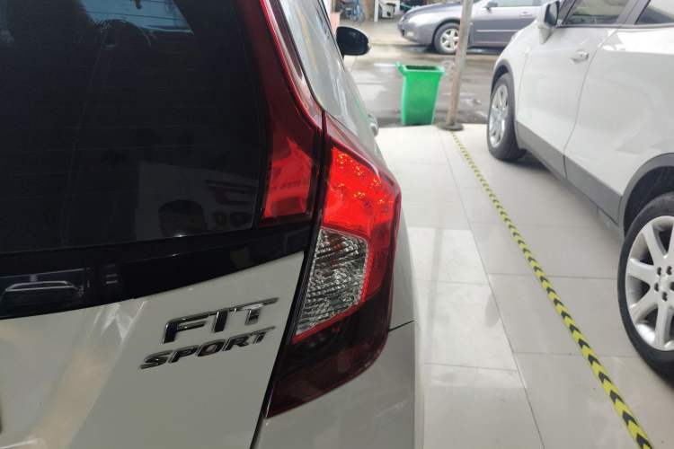 Used Honda Fit 2018 1.5L CVT Trendy Run+ Edition
