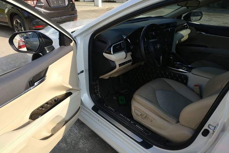 Used Toyota Camry 2019 2.5G Luxury Edition China VI Standard