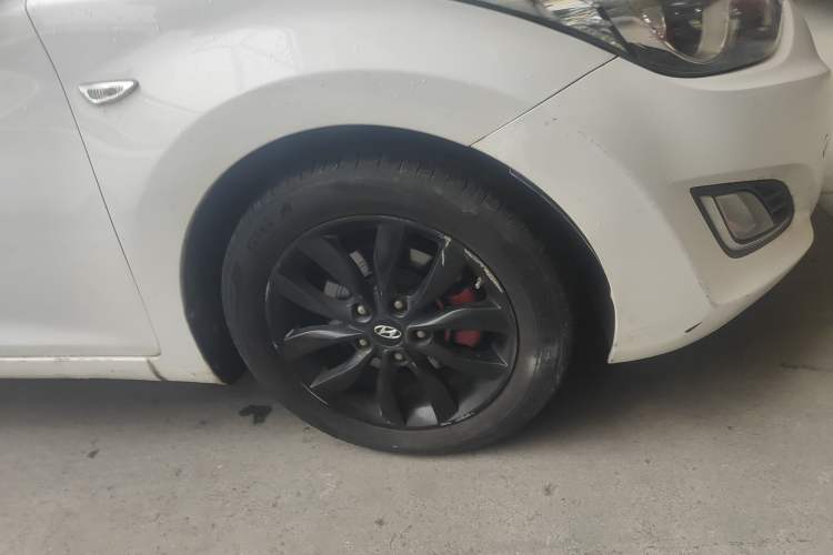 Used Hyundai Elantra 2015 1.6L Automatic Fashion Model