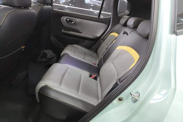 Used AION Y 2022 70 Tech Edition Lithium Iron Phosphate
