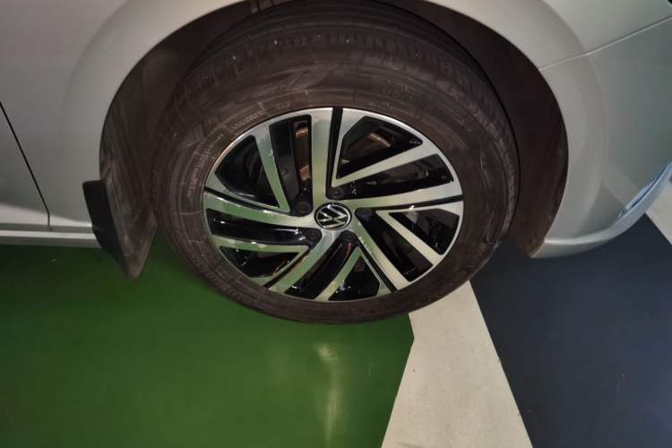 Used Volkswagen Lavida 2023 1.5L Automatic Full-Comfort Edition
