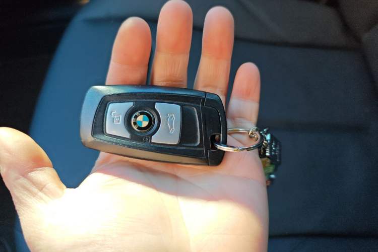 Used BMW 3 Series 2015 320Li Fashion Model
