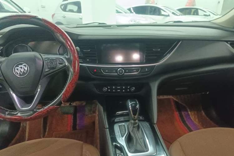 Used Buick Regal 2019 28T Luxury Edition China VI