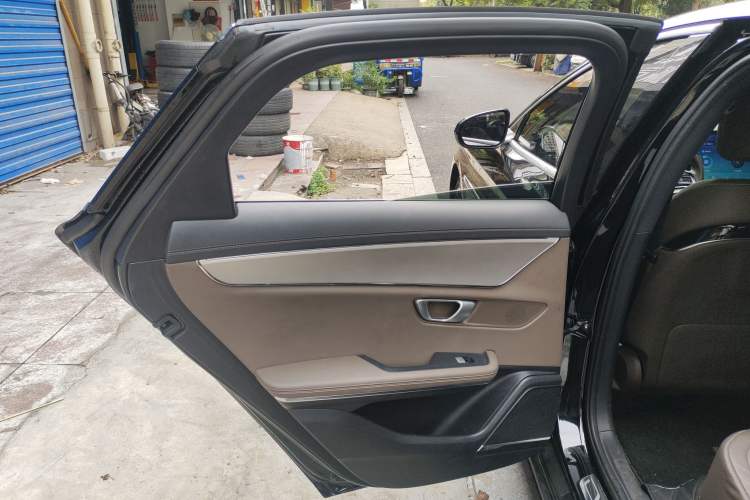 Used BYD Han 2020 EV Long-Range Luxury Model

