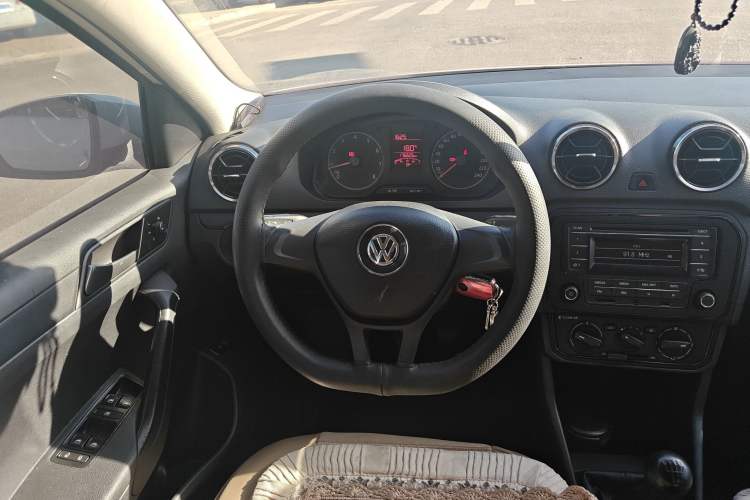 Used Volkswagen Jetta 2017 1.5L Manual Fashion Edition
