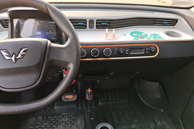 Used Wuling Hongguang MINIEV 2020 Freedom Version Lithium Iron Phosphate
