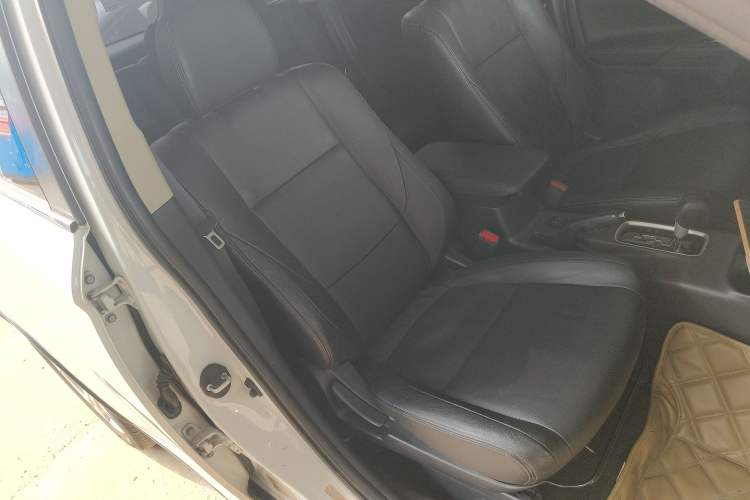 Used Mitsubishi Outlander 2014 2.4L 4x4 Deluxe Value Edition 5 Seats
