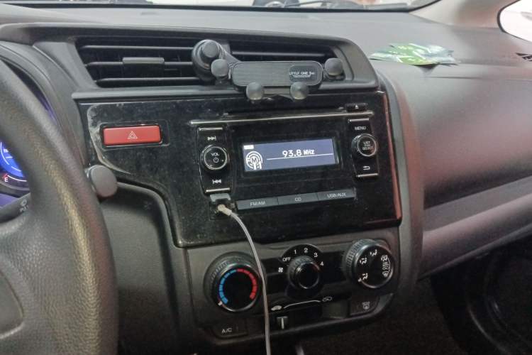 Used Honda Fit 2016 1.5L LXS CVT Comfort Sunroof Version
