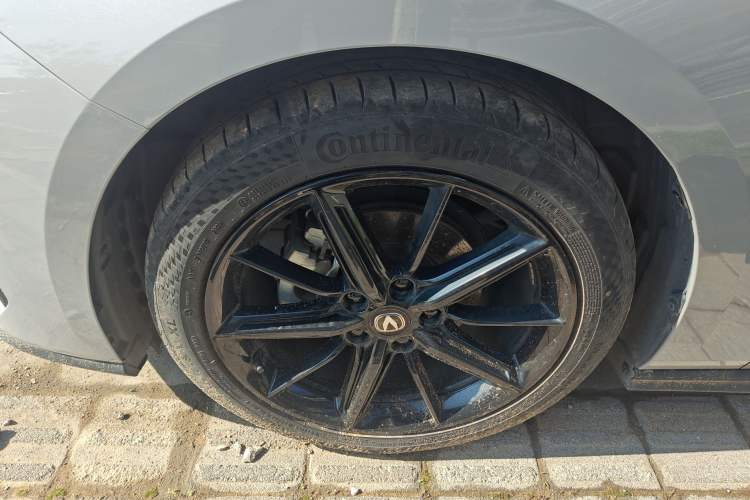 Used Changan UNI-V 2022 1.5T Prestige Version
