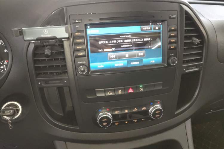 Used Mercedes-Benz Vito 2016 2.0T Business Edition
