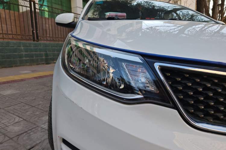 Used Kia K2 2015 Sedan 1.4L Automatic GLS