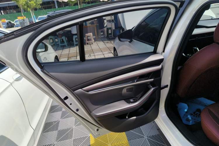 Used Mazda Mazda 3 Axela 2023 2.0L Automatic ZhiXuan Edition
