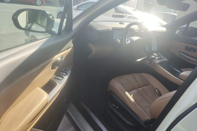 Used Nio ES8 2020 450 km Range 7-Seater Version
