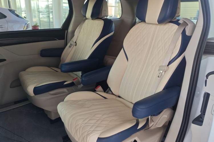 Used Buick GL8 2023 ES Lu Zun Comfort Model
