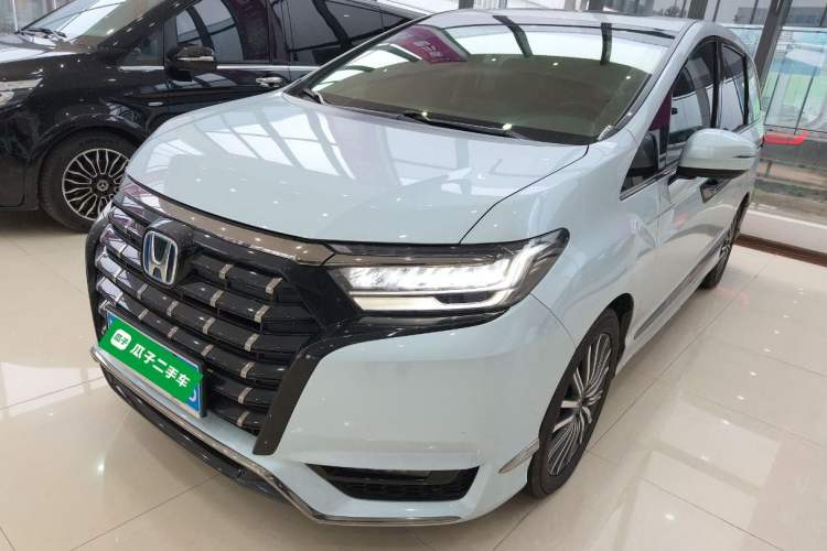 Used Honda Elysion 2024 2.0L eHEV Classic Edition