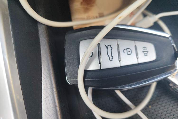 Used Geely Auto Emgrand 2022 4th Generation 1.5L CVT Luxury Model
