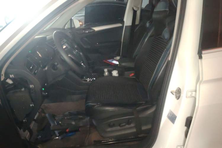 Used Volkswagen Tiguan L 2019 330TSI Automatic Two-Wheel Drive Smart Luxury Version China VI Standard
