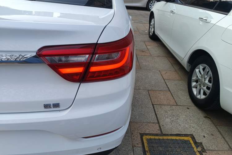 Used Geely Auto Vision 2020 Revised Version 1.5L CVT Asian Games Edition
