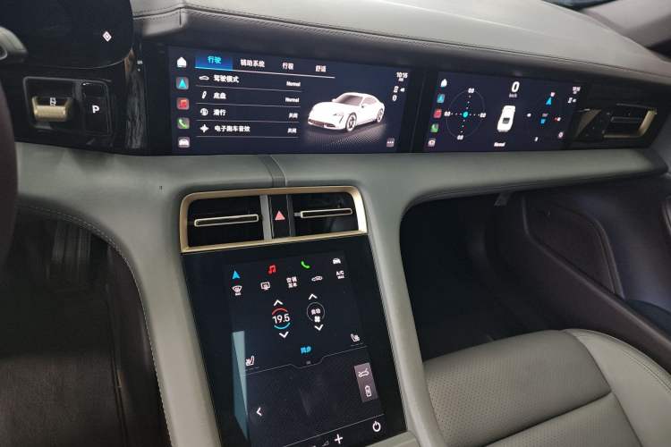 Used Porsche Taycan 2022-Year Updated Taycan