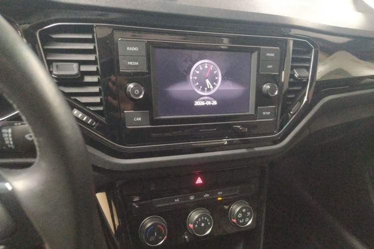 Used Volkswagen T-ROC 2018 280TSI DSG Two-Wheel Drive Comfort Version China VI Standard
