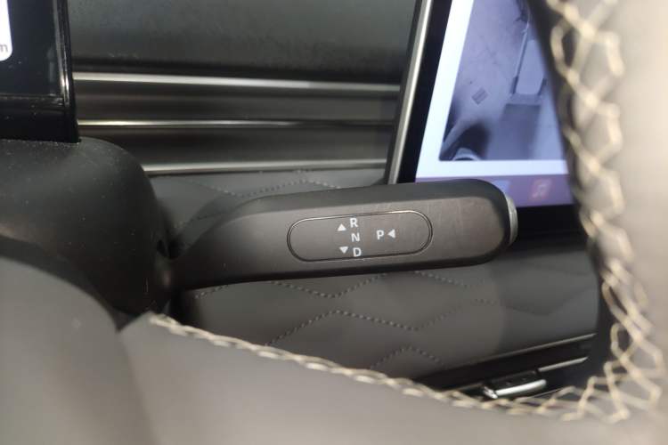 Used Dongfeng NAMMI 01 2024 Co-Creation Edition – Co-Creation WE Version
