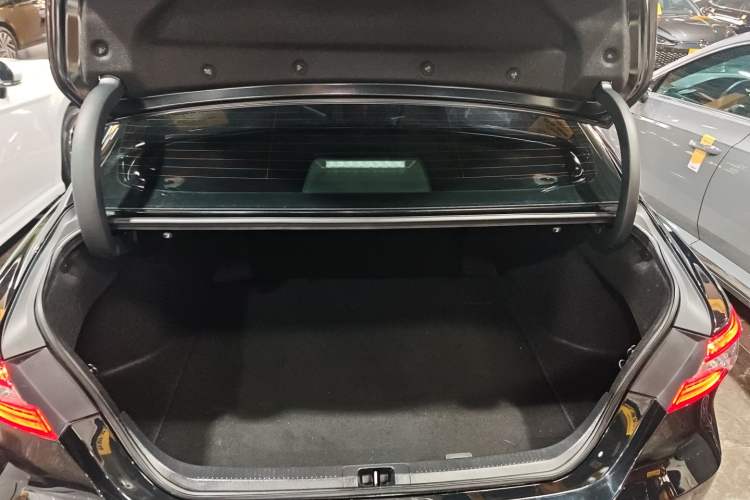 Used Toyota Camry 2021 2.0G Luxury Edition