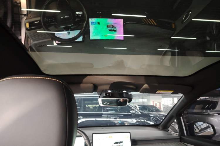 Used AION Y 2022 70 Tech Edition Lithium Iron Phosphate
