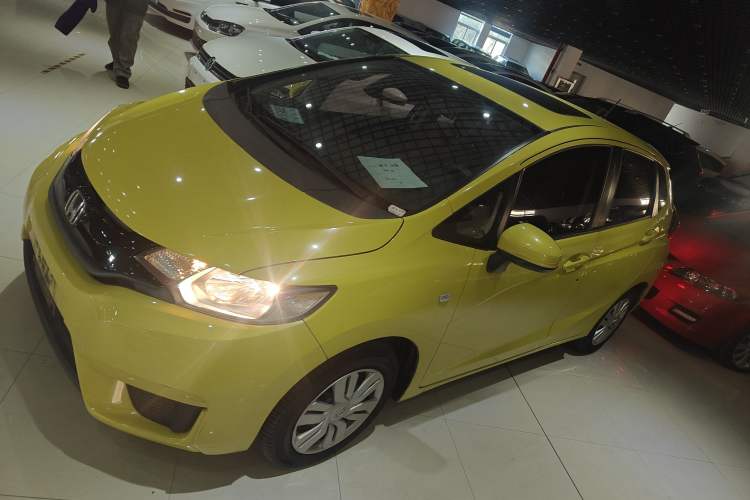 Used Honda Fit 2016 1.5L LXS CVT Comfort Sunroof Version