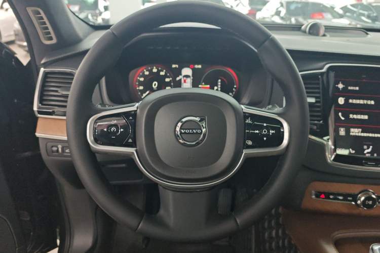 Used Volvo XC90 New Energy 2019 E-Drive Hybrid T8 Luxury Edition 7-Seater China V Standard
