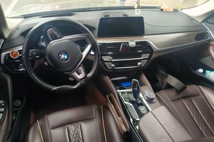 Used BMW 5 Series 2019 530Li Luxury Edition Premium Package
