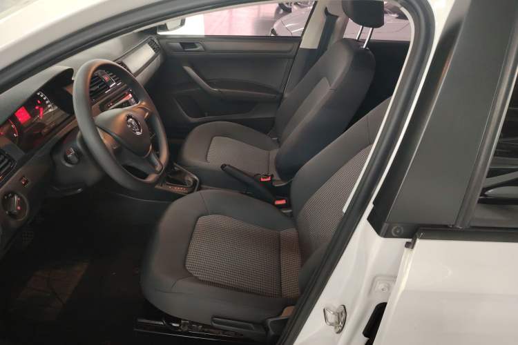 Used Volkswagen Santana 2016 1.6L Automatic Fashion Edition