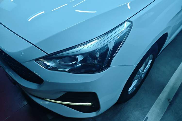 Used Haval M6 2019 1.5T DCT Two-Wheel Drive Elite Version China VI Standard
