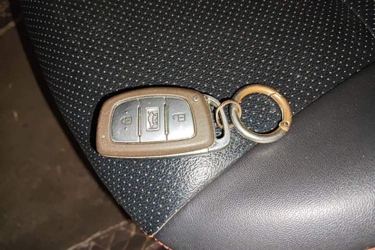 Used Hyundai Elantra (5th Generation / Langdong) 2016 1.6L Manual Luxury Model