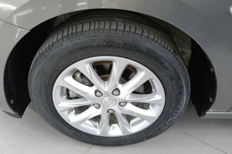 Used Buick GL6 2018 18T 5-seat Luxury Model
