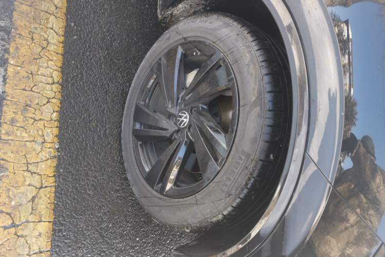 Used Volkswagen Touareg 2022 3.0 TSI Luxury Edition Black Diamond Sport Package