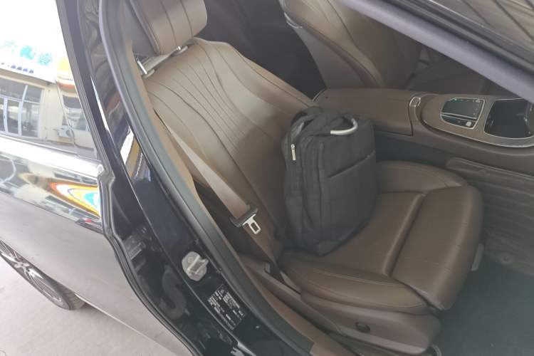 Used Mercedes-Benz E-Class 2022 E 260 L
