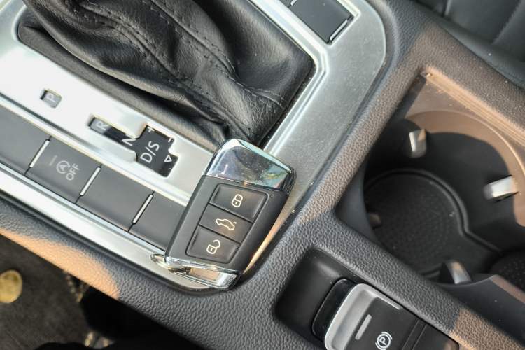 Used Volkswagen Magotan 2019 330TSI DSG Leading Model China VI Standard