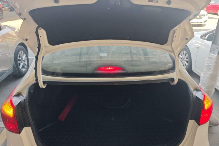 Used Kia K3 2015 1.6L Automatic GLS
