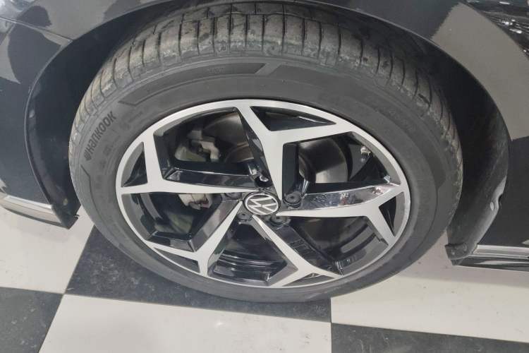 Used Volkswagen Magotan 2023 2 Million Units Commemorative Edition 330TSI DSG Luxury Version
