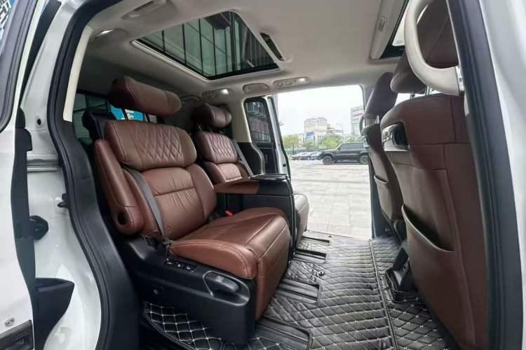 Used Honda Elysion 2019 2.0L Hybrid Supreme Edition
