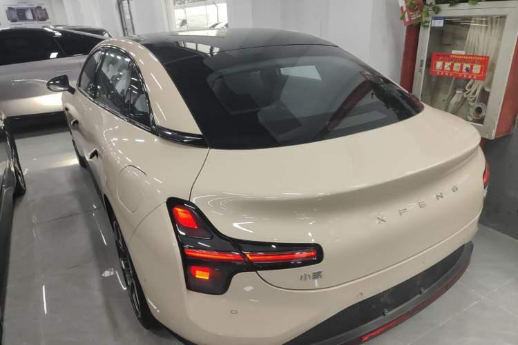 Used XPeng MONA M03 2024 620 with Ultra-Long Range
