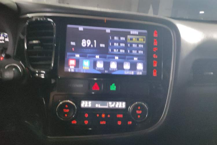 Used Mitsubishi Outlander 2016 2.4L 4x4 Elite Edition 5 Seats
