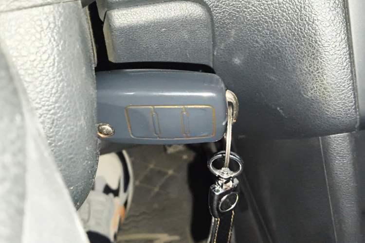 Used Volkswagen Polo 2014 1.4L Manual Fashion Edition