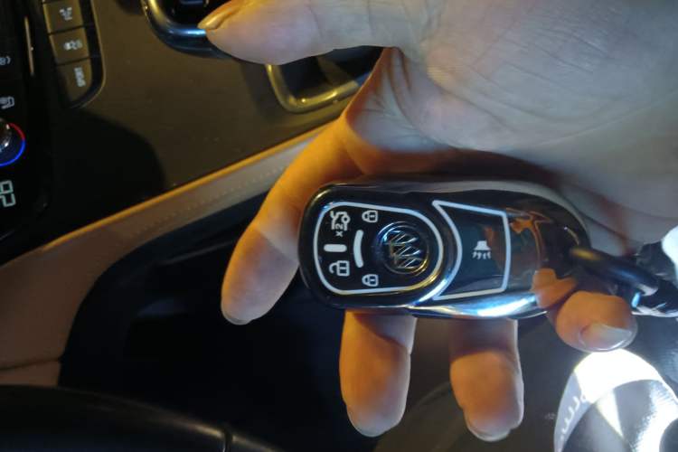 Used Buick LaCrosse 2016 28T Luxury Version
