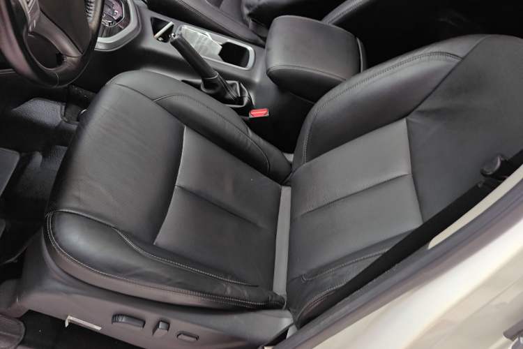 Used Nissan Terra 2018 2.5L Automatic 2WD Smart Enjoyment Version
