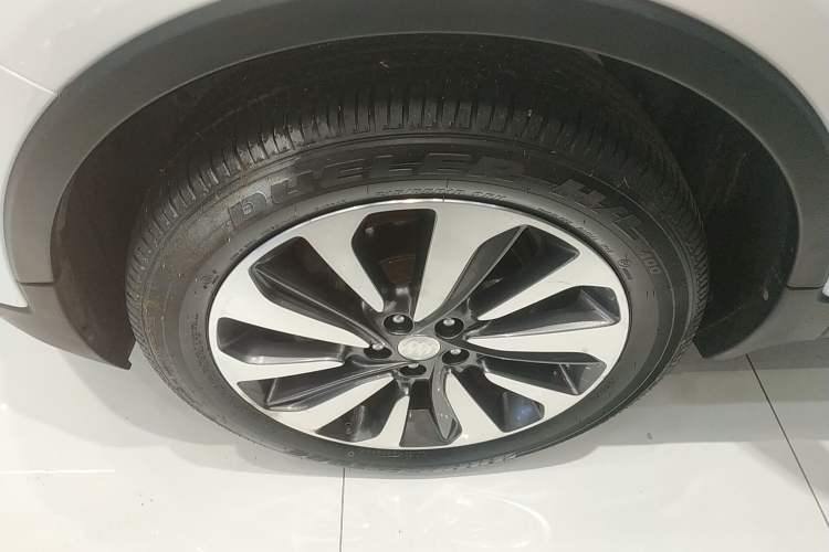 Used Buick Encore 2017 18T Automatic Two-Wheel Drive Urban Elite Model
