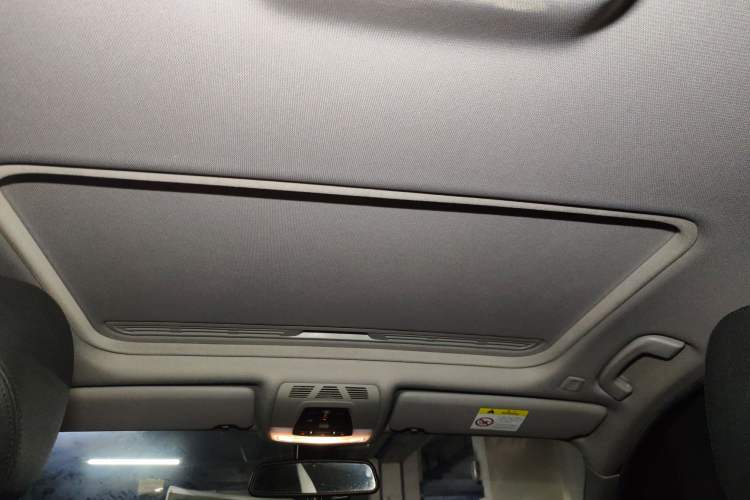 Used BMW 3 Series 2018 320Li Leading Model M Sport Package
