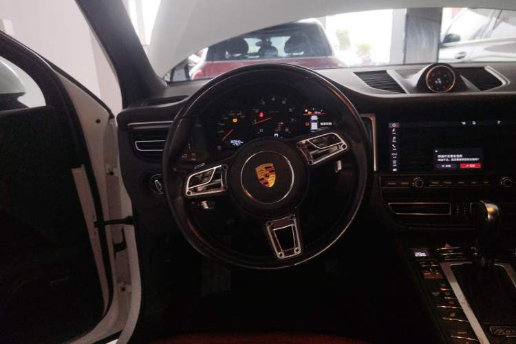 Used Porsche Macan 2021 Macan 2.0T